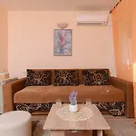 شقة Ante