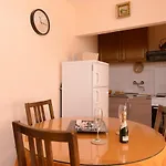 شقة Ante سبليت