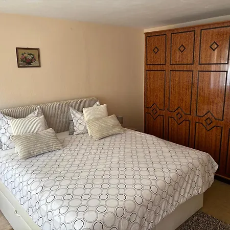Apartment Ante